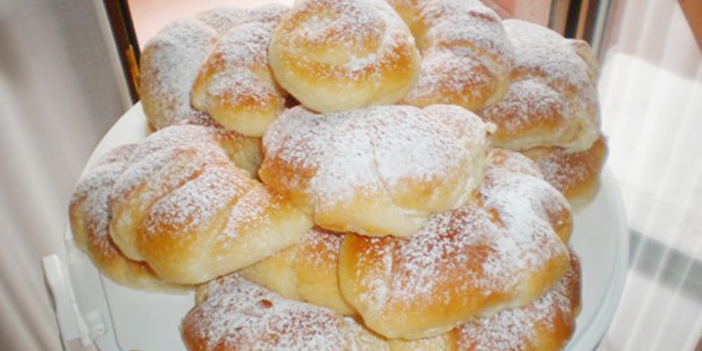 كرواصة سهلة بالكريم باتيسيير والليمون