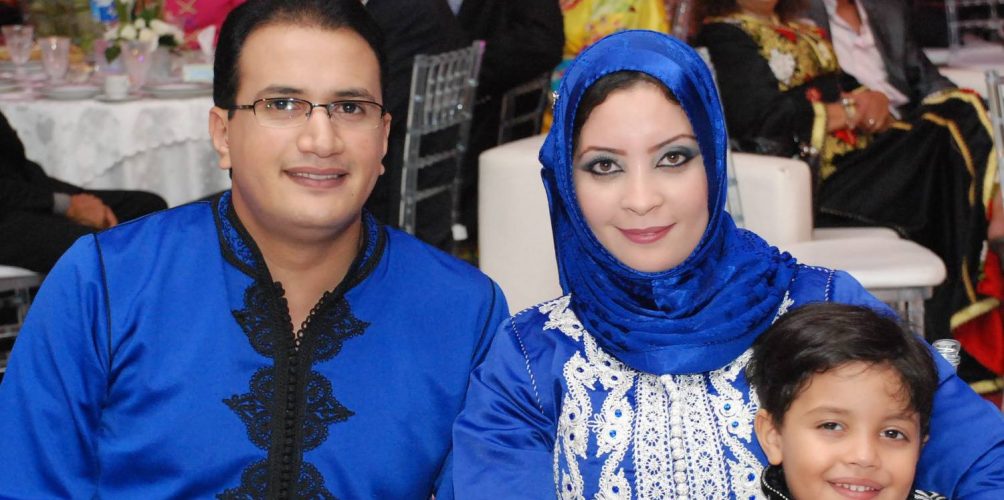 شوفو زوجة عبد العالي أنور شنو كادير لوجهها