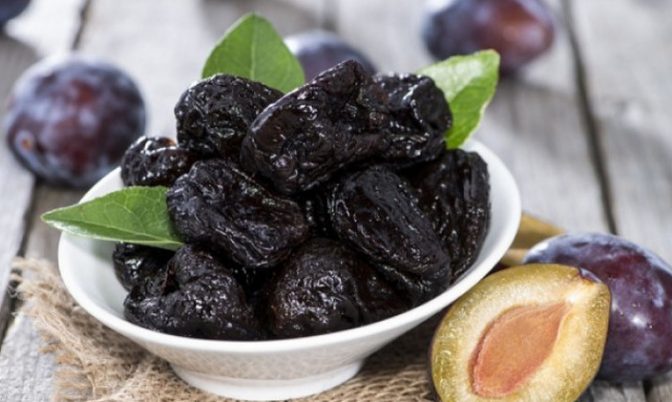 عصير البرقوق الجاف