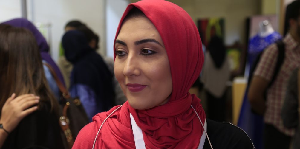 كوني محجبة وفي كامل أناقتك