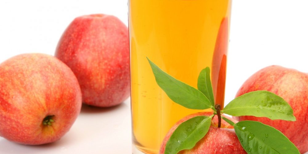 عصير التفاح اللذيذ
