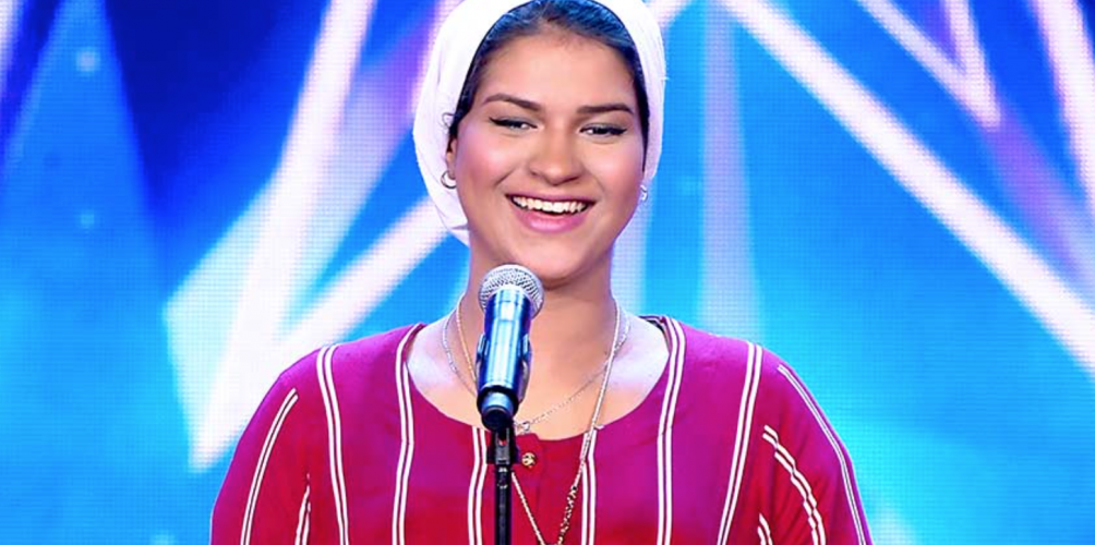 بالفيديو : المغربية ايمان الشميطي تغني مع شرين في مهرجان افران