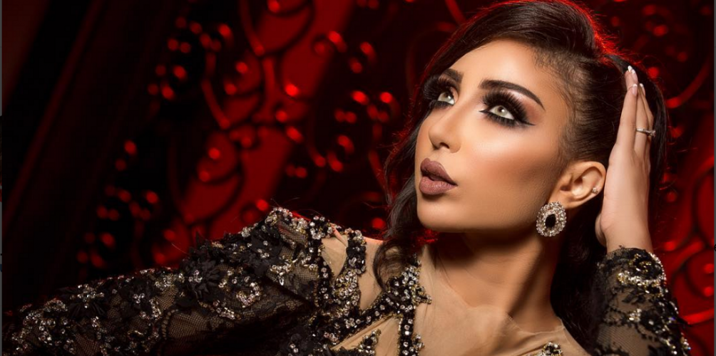 بطمة تستعد لجولة غنائية وتغني بصوت رائع لشيرين خلال التداريب