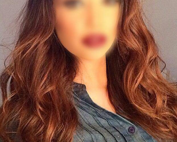 فنانة مصرية تهاجم الشاب خالد و تنعته بالمطرب العجوز