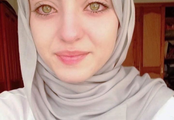 صاحبة عبارة « حشومة عليك » تحكي لمتتبعيها عن أسوأ فترة في حياتها