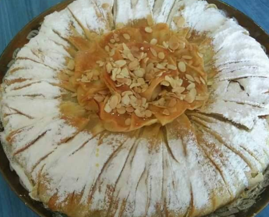شهيوات رمضان.. بسطيلة بالدجاج واللوز