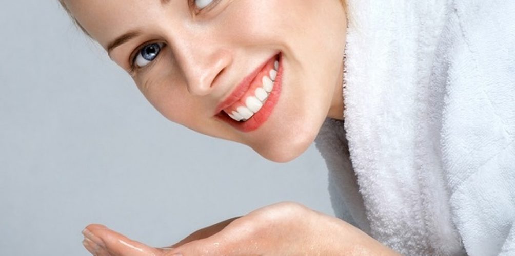 حضري بنفسك غسول طبيعي للوجه