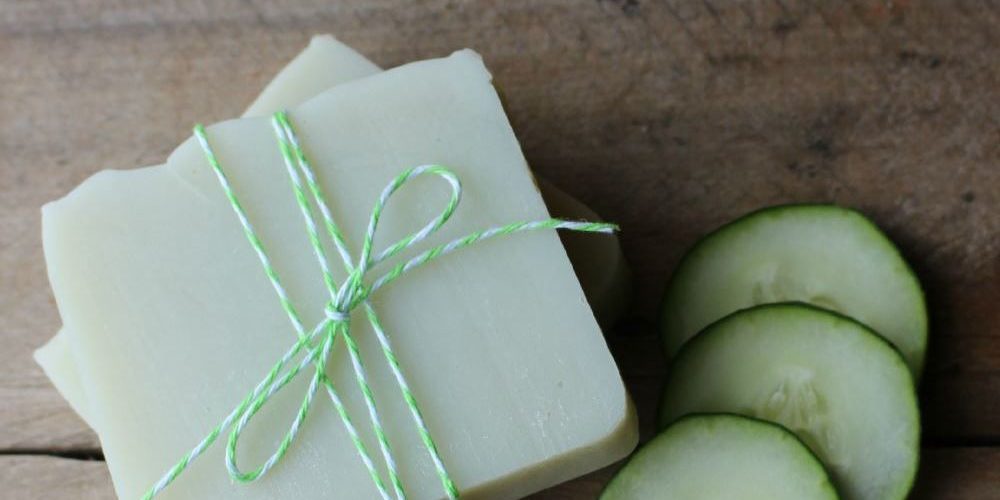 صابونة طبيعية تعطي النظارة والحيوية لبشرتك من أول استعمال