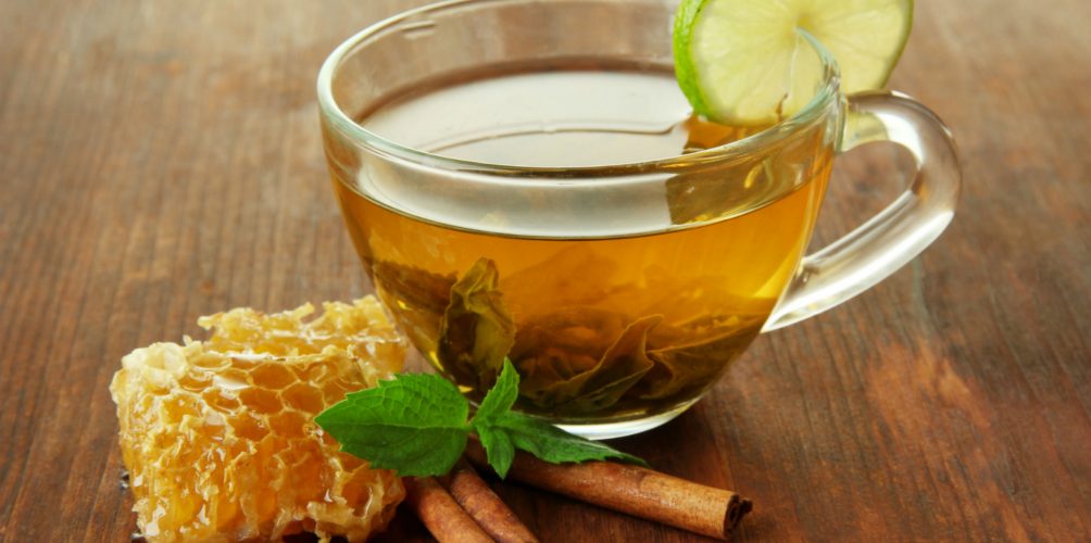 يطرد السموم و يساعد في حرق الدهون…الماء و العسل