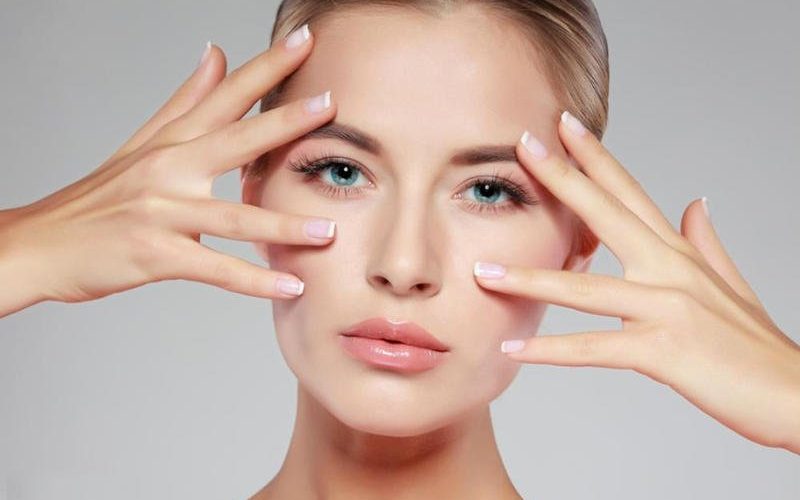 زيت طبيعي سيساعدك على التخلص من الهالات السوداء بشكل أسرع