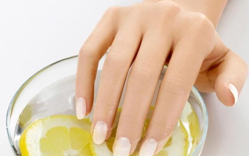 عصير الليمون « الحامض »يحمي يديك من البقع