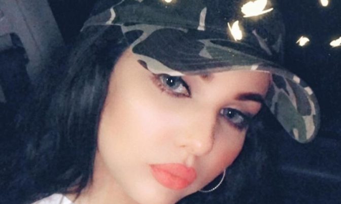 ابتسام تسكت تتألق في أحدث ظهور لها بلوك شبابي مميز (صورة)
