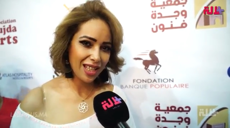 الستاتية تنفي إشاعة زواجها وتعبر عن تعلقها الكبير بابنتها الوحيدة (فيديو)