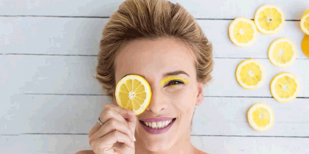 التفاح و عصير الحامض حل طبيعي « للكلف »