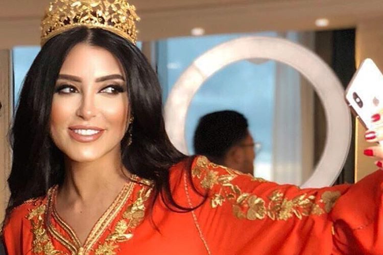 بالصور.. أجمل إطلالات فاتي جمالي بالقفطان
