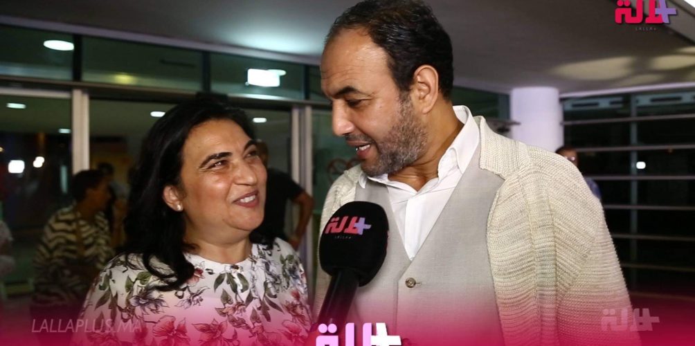 مر على زواجهما 22 سنة.. الحب يقاوم الزمن في علاقة رشيد الوالي وزوجته (فيديو)