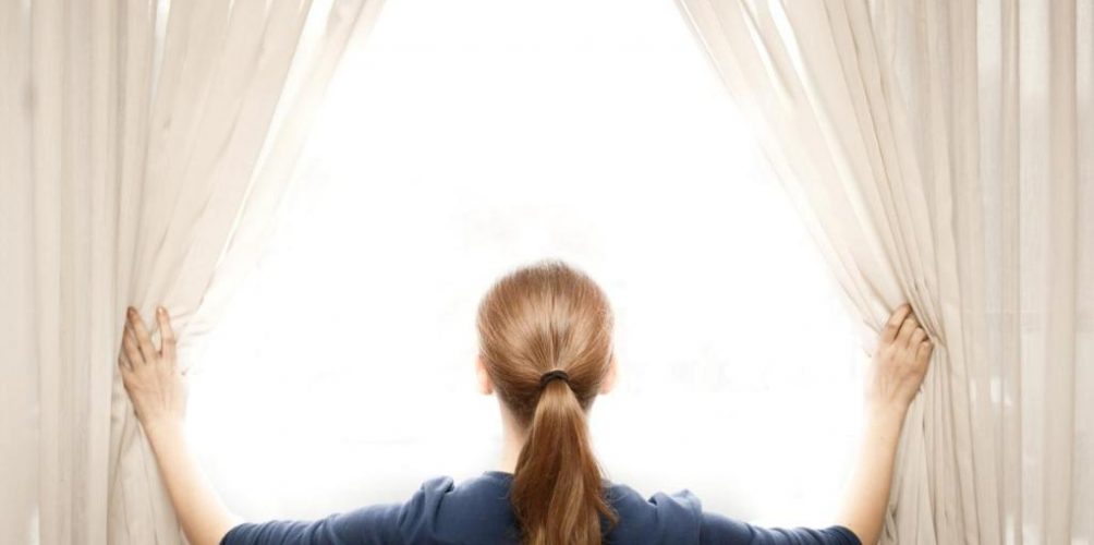 دراسة جديدة..إفتحوا الستائر  تفاديا للأمراض!