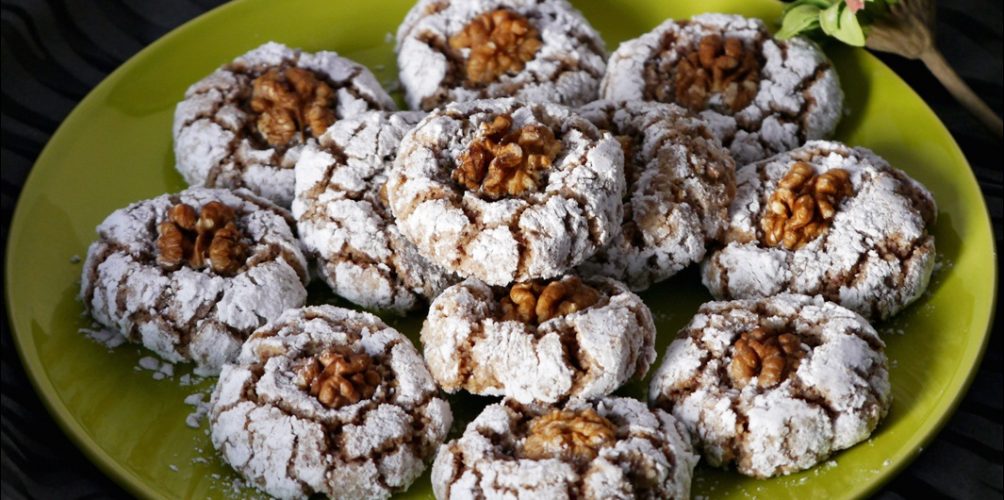 غريبة معلكة بالجوز الكركاع رائعة و سهلة التحضير