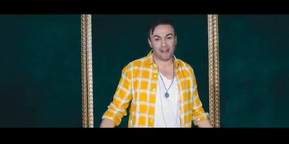 بالفيديو.. حاتم إيدار يطرح جديده الفني « الحب تخربيقة »