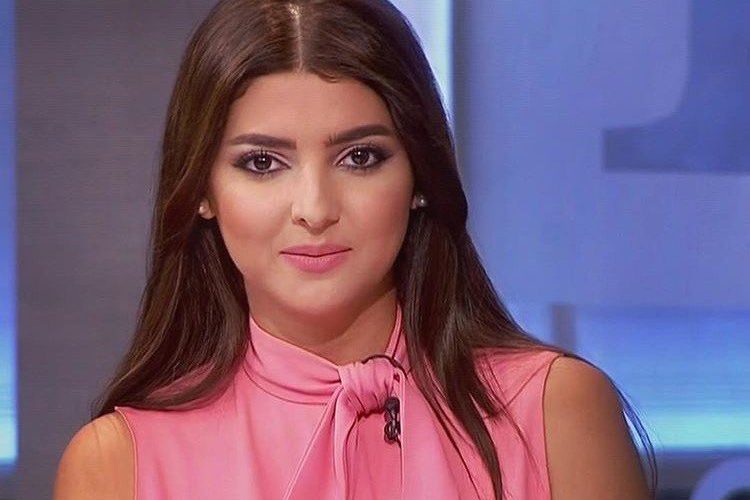 « حمزة مون بيبي » ينشر صورا جريئة جديدة لمريم سعيد !