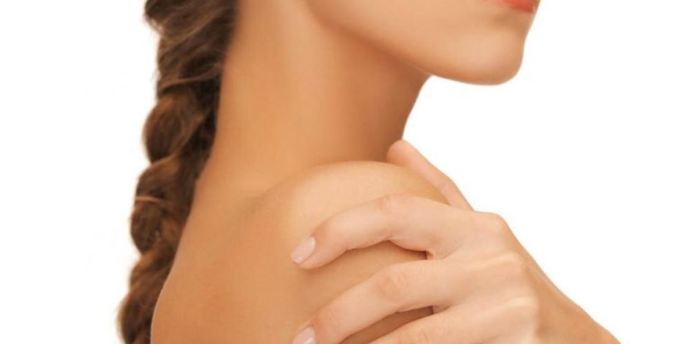 خلطة الليمون والقرفة للتخلص من حبوب الظهر والصدر