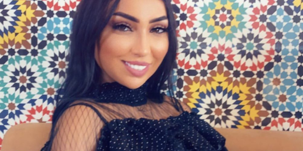 دنيا بطمة لفاطمة الزهراء بناصر: غزالة بغلضك بكلشي لك (صورة)