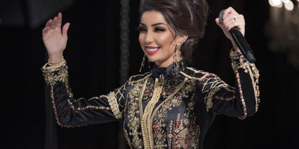 دنيا بطمة لمنتقدي إطلالاتها: « باراكا من السم » (صور)