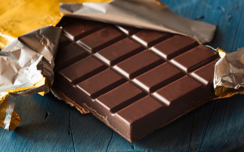 تحميكم من فقدان السمع.. خبراء يكشفون فائدة جديدة للشوكولاتة