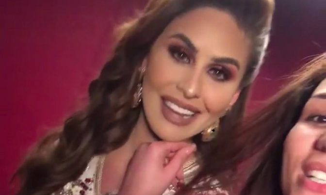 بعد شقيقتها.. مي سليم ترتدي القفطان المغربي وتبدي إعجابها به (فيديو)