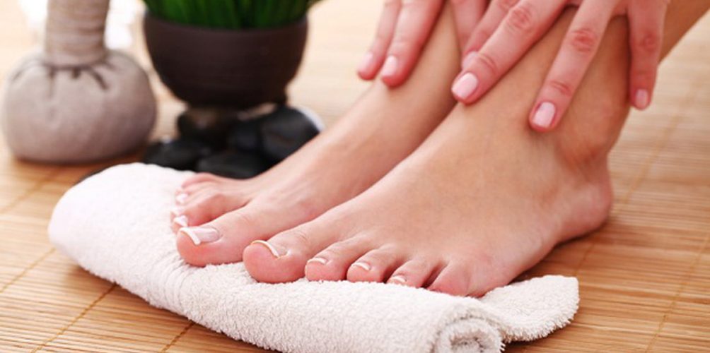 زيت الزيتون.. لقدمين ناعمتين