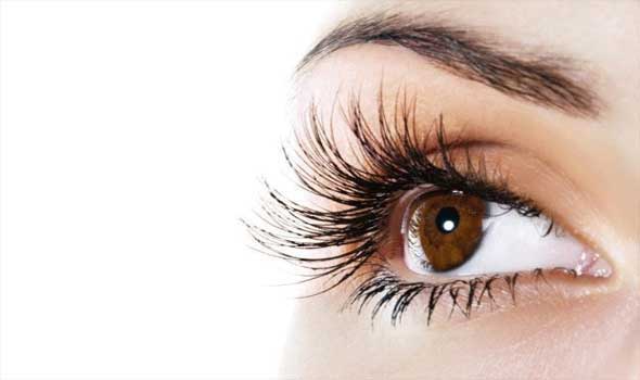 نصائح للحصول على رموش طويلة