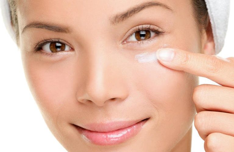 لحماية بشرتك من الشيخوخة المبكرة.. نصائح مهمة جربيها