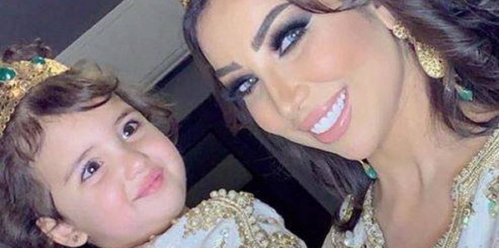 دنيا باطمة في مهرجان طانطان في دورته 15