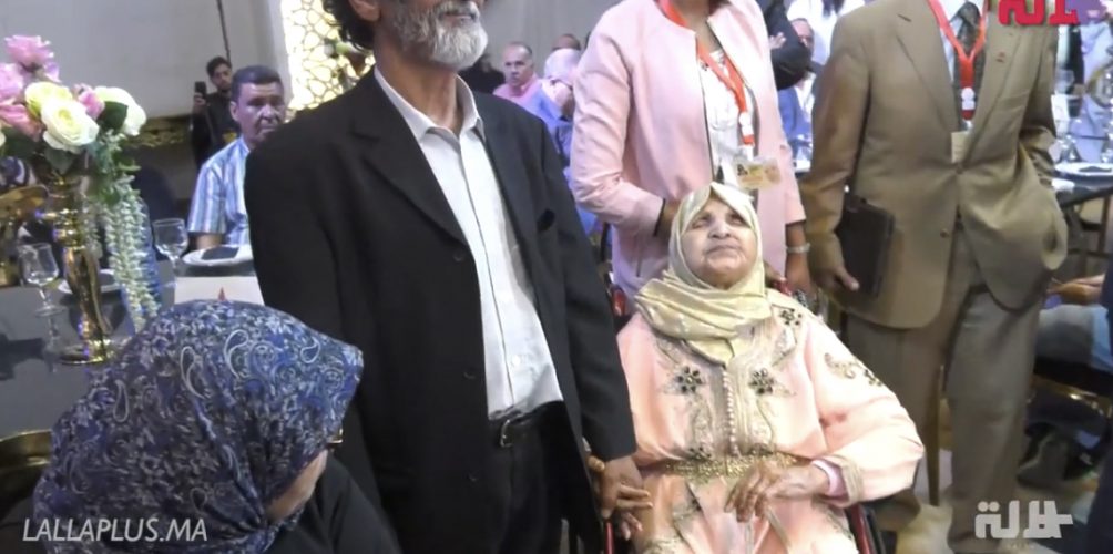 قدموا لدعمها.. فنانون مغاربة في حفل تكريم الممثلة فاطمة الركراكي (فيديو)