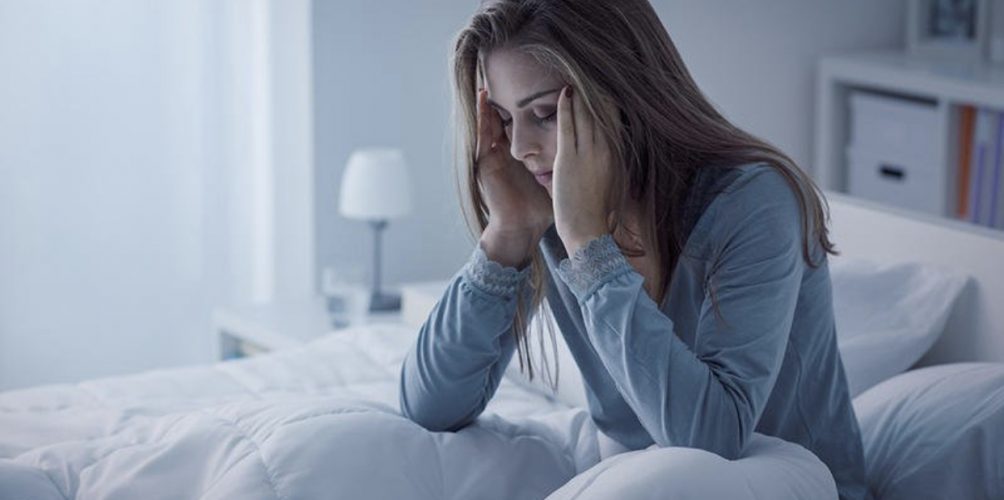 بينها السمنة وارتفاع ضغط الدم.. مشاكل صحية متعددة تسببها قلة النوم!