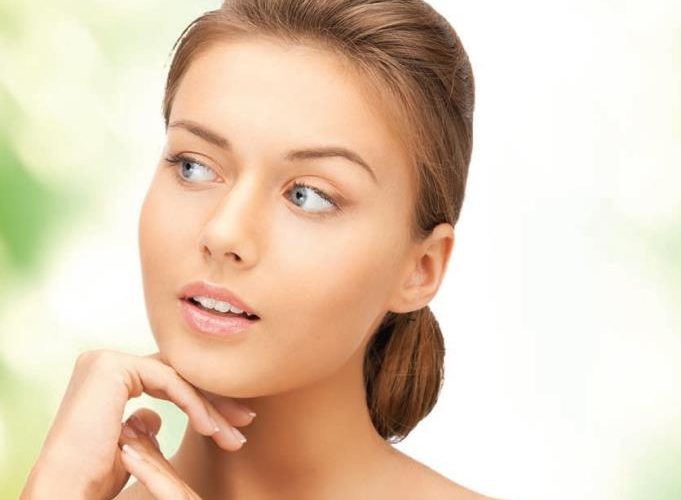 للنساء فقط.. حلول طبيعية للعناية بجمالك (فيديو)