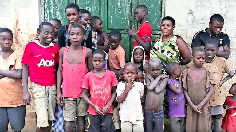 أنجبت 44 طفلًا.. أطباء يمنعون المرأة الأكثر خصوبة في العالم من إنجاب المزيد!