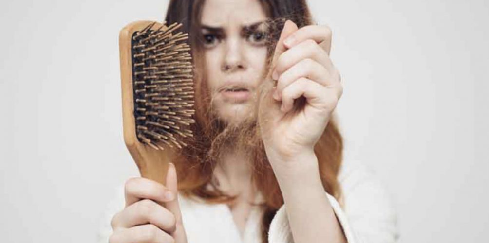 يؤدي إلى تساقطه.. هكذا يؤثر الإجهاد على صحة شعرك!