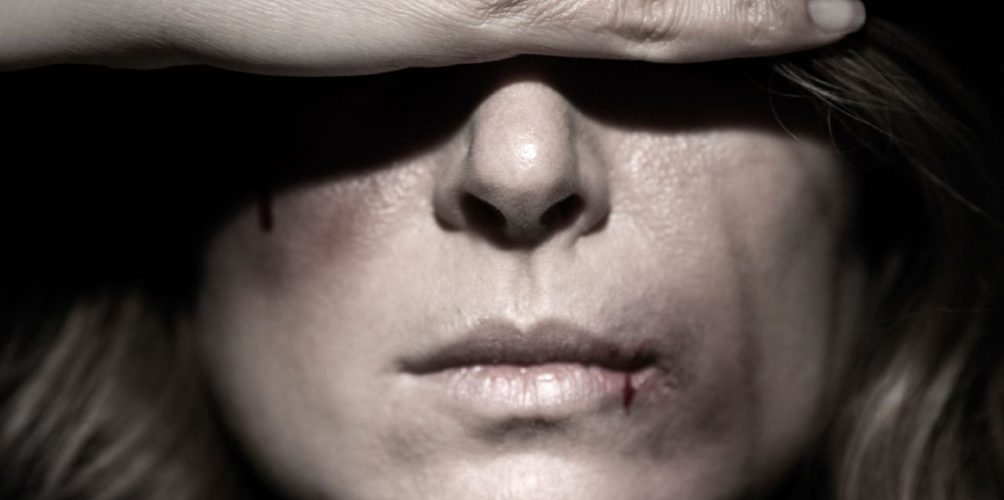 معطيات وأرقام صادمة.. تسجيل أزيد من 12 ألف حالة عنف ضد النساء