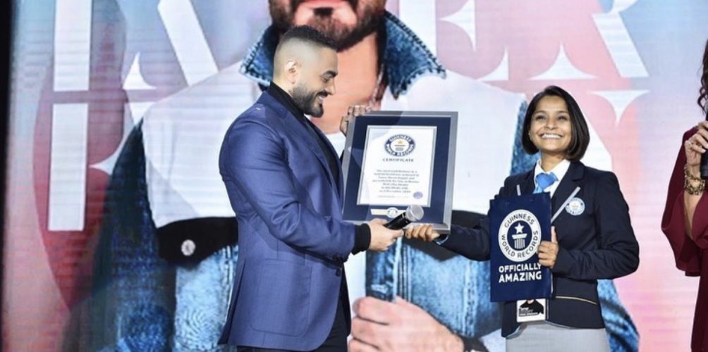 كأكثر فنان ملهم في العالم.. تامر حسني يدخل موسوعة « غينيس »