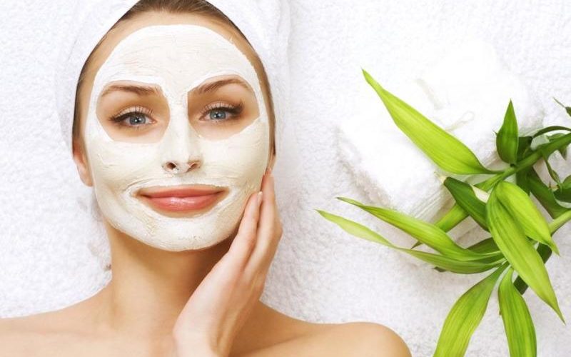 من 3 مكونات فقط.. مرطب طبيعي للبشرة