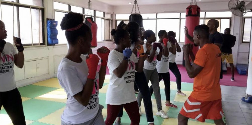 لمواجهة العنف الجنسي.. نساء يتلقين دروسا في الدفاع عن النفس