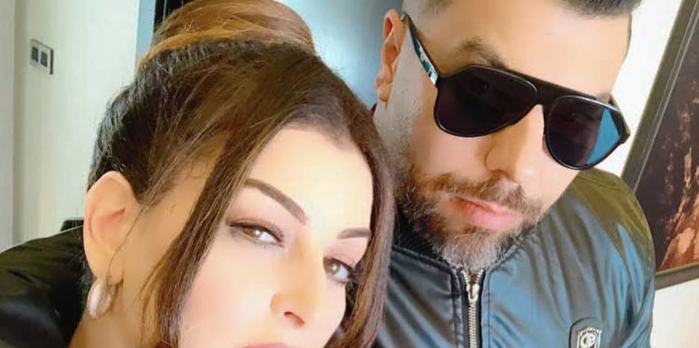 سيرى النور قريبا.. أمل صقر بطلة كليب مسلم الجديد