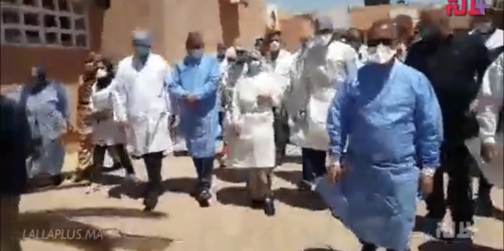 بعد شفائها التام.. ثاني حالة إصابة في العيون تغادر المستشفى