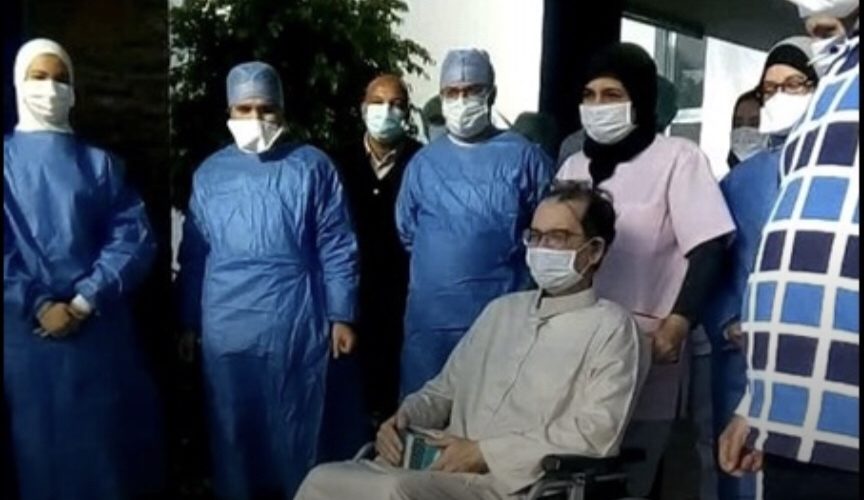 بعد 3 أسابيع تحت التنفس الاصطناعي.. خمسيني يتماثل للشفاء التام من كورونا في طنجة