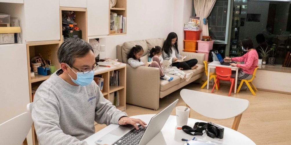 بنسبة 39% قبل بدء ظهور الأعراض.. سرعة انتقال كورونا بين أفراد العائلة الواحدة