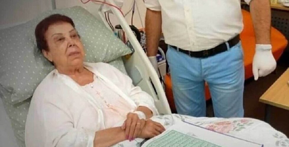 فقدت الوعي أثناء علاجها.. تدهور خطير للحالة الصحية لرجاء الجداوي