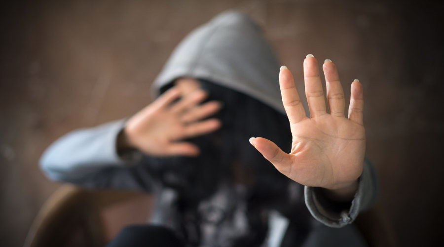 قرار « جريء ».. محكمة في الرباط تمنح البراءة لطالبة قتلت متحرشا بها!