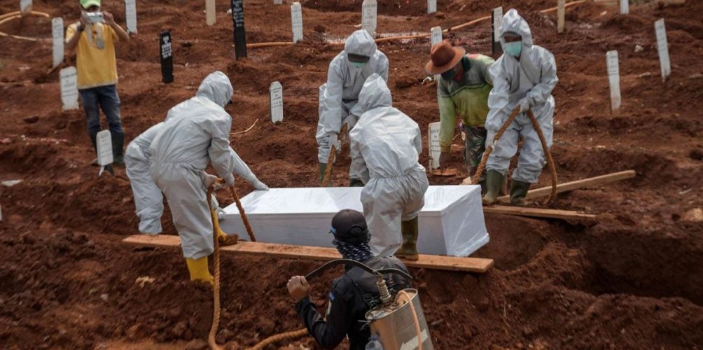 قبل استخدام لقاح ناجح.. عدد وفيات كورونا قد يصل إلى مليونين