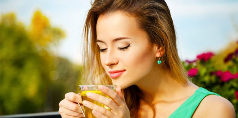 بينها شرب الشاي.. عادات غذائية تمنحكم صحة أفضل